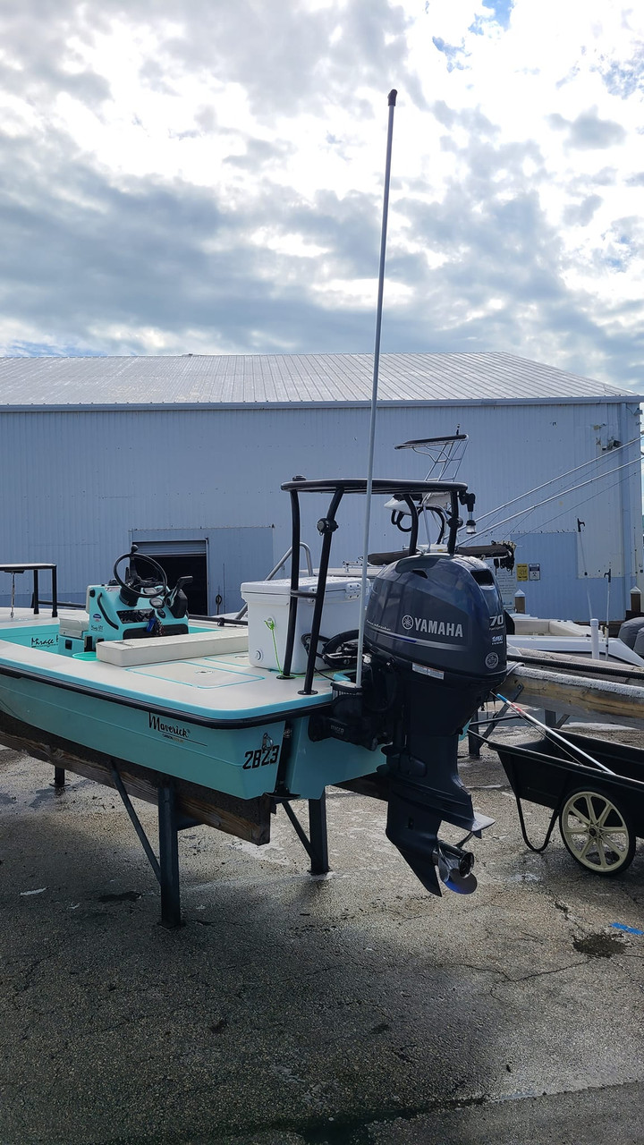 Maverick Flats Boat 17ft HPX-V - SOLD