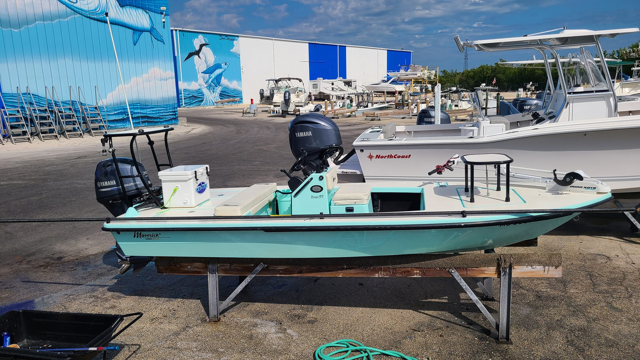 Maverick Flats Boat 17ft HPX-V - SOLD - alltackle.com