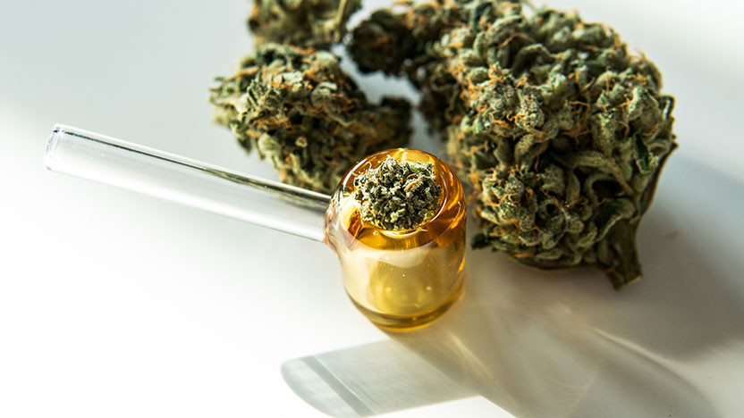 How To Smoke THCa: 3 Different Methods