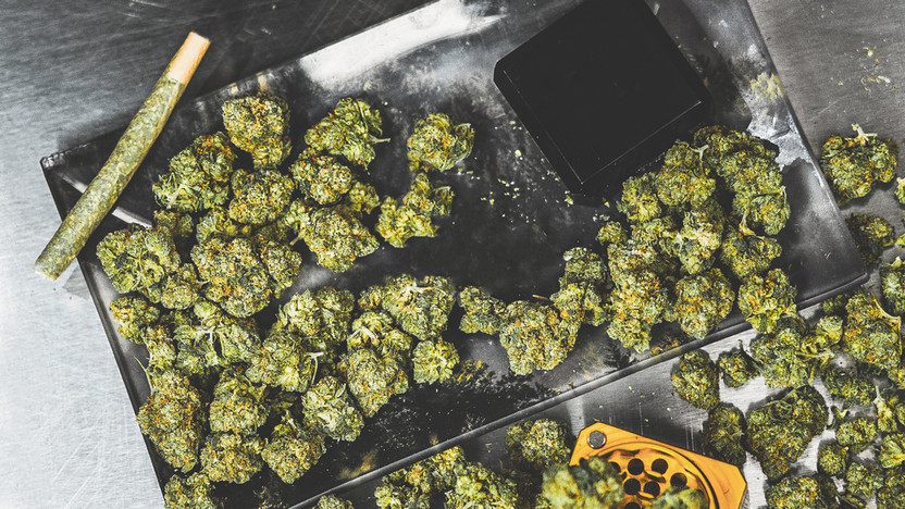 What Is THCa? Qualities and How to use THCa Flower