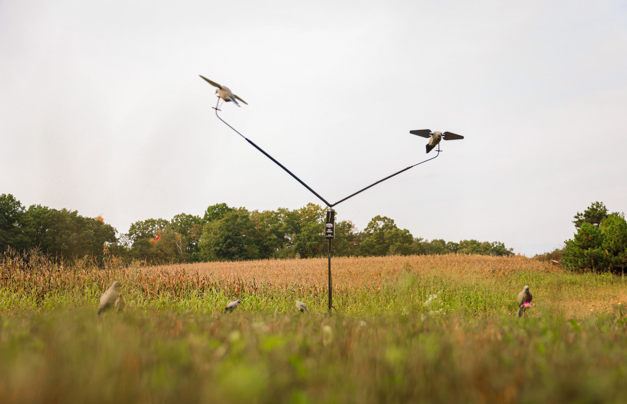 The Dove Flocker Rotary Machine | Lucky Duck Decoys