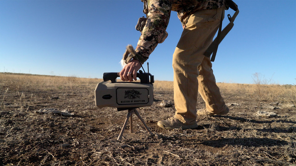 Super Revolt ECaller Lucky Duck Decoys