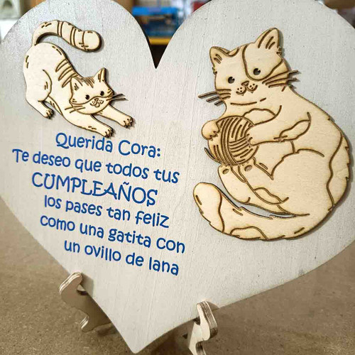 Corazón de madera para felicitaciones