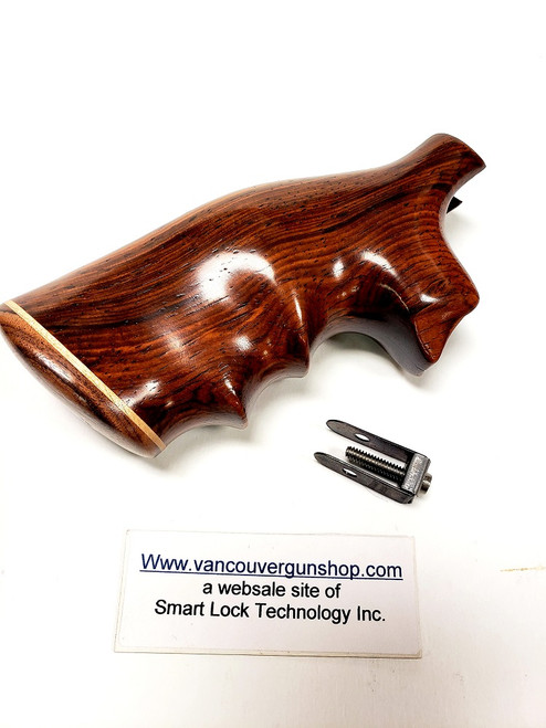 Hogue 10820 K or L Sq. Butt, Coco Bolo Stripe Cap, Wood, Revolver Grip. Fits S&W Model 10, 686