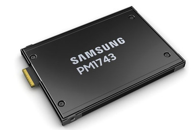 Samsung MZ3LO1T9HCJR 1.92TB PCIe NVMe 5.0 x4 2.5-inch Solid State Drive