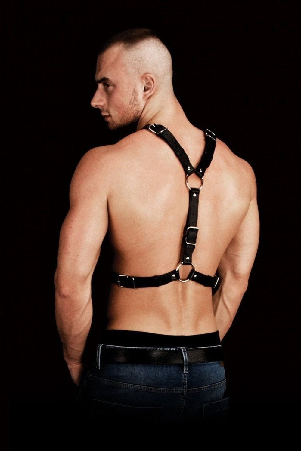 Men’s Black Leather Chest Harness – V-Shape Body Harness with Metal Ring