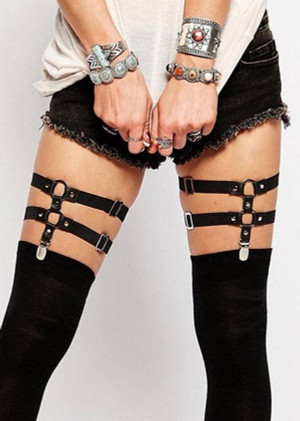 Sleek Look Thigh Harness for Intimate Play