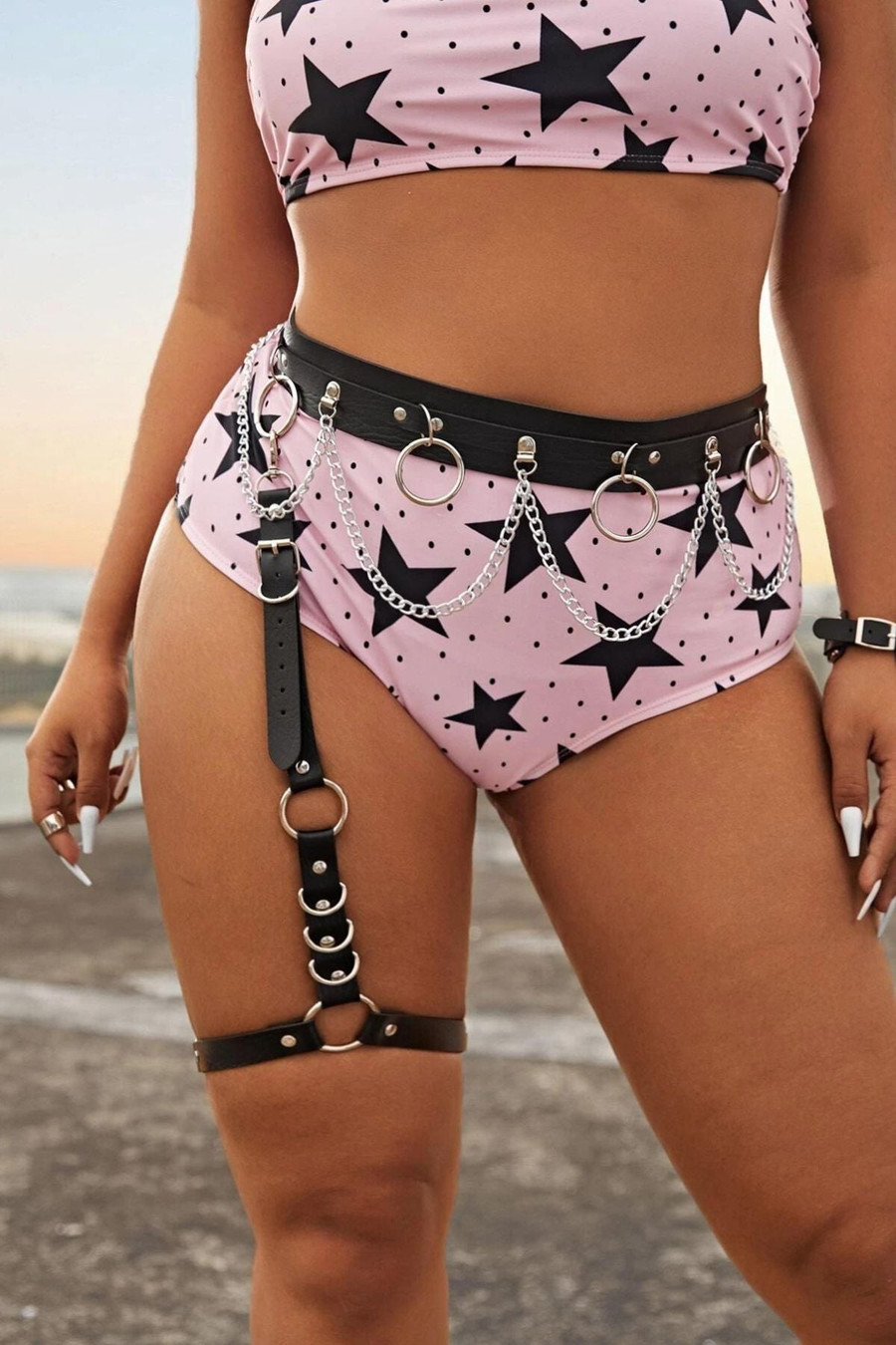 Luxury Play Thigh Harness 