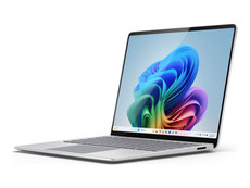 MS Surface Laptop Copilot+PC Snapdragon X Plus 13inch LCD 16GB 512GB SSD W11H Platinum brez napajalnika SLO gravura