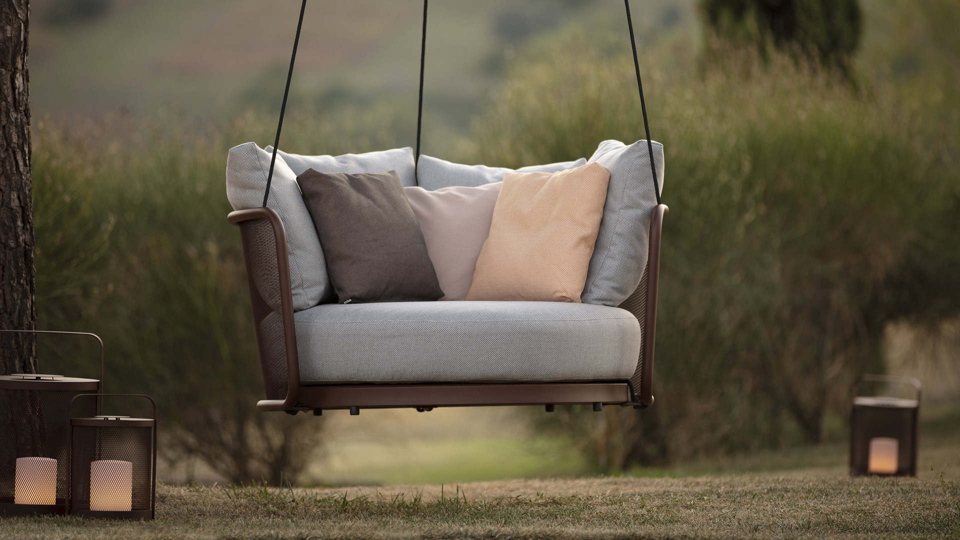 Outdoor Hanging Chairs
