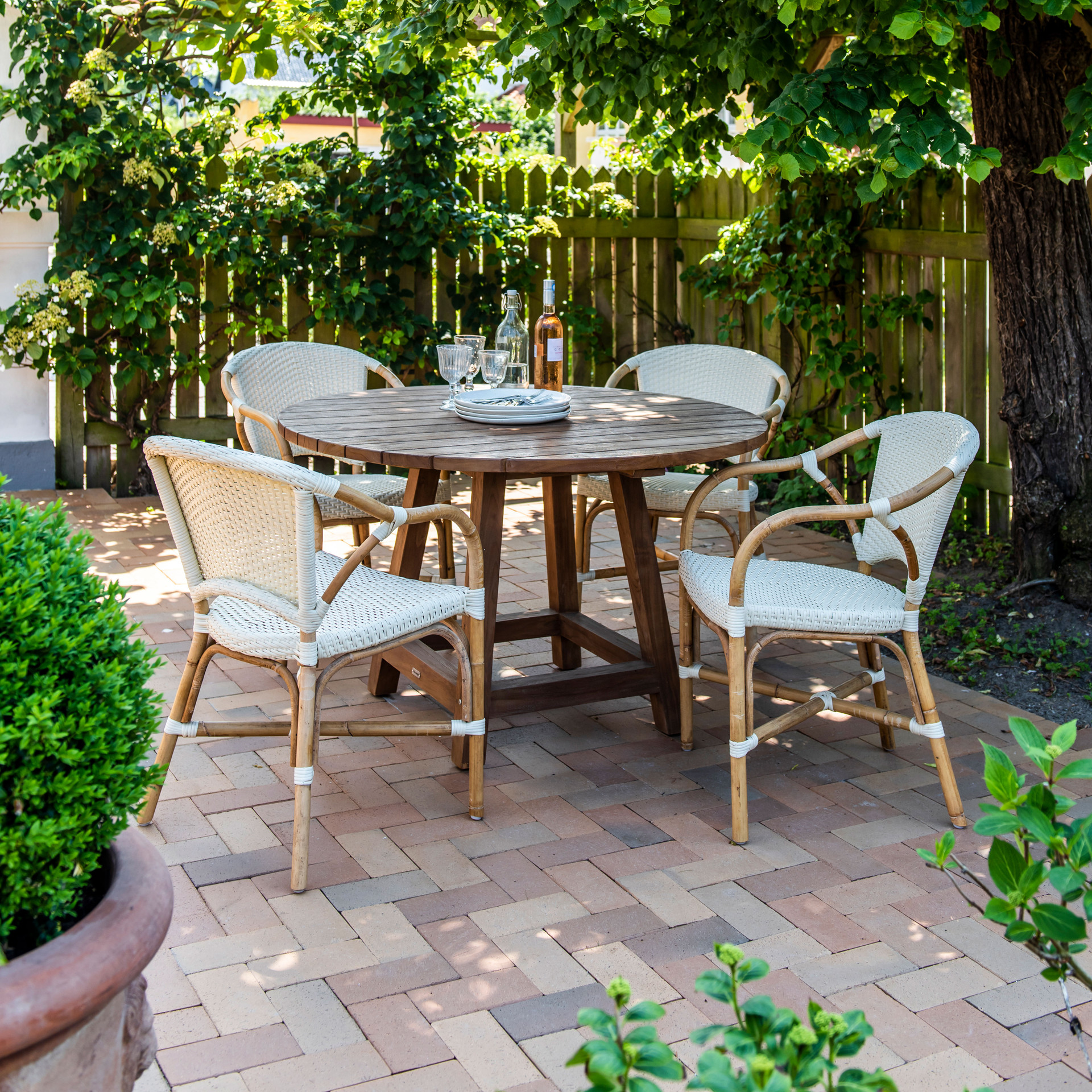 Sika Design Valerie Chair - Stackable Rattan Bistro Chair 9176