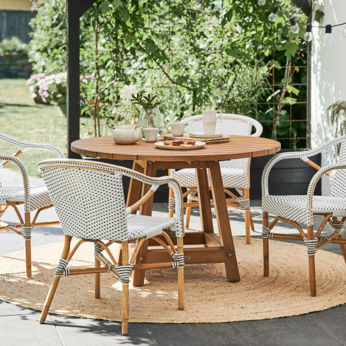 George Teak 47" Round Table George Teak 47" Round Table