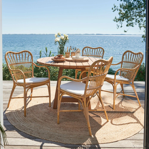 George Teak 47" Round Table George Teak 47" Round Table