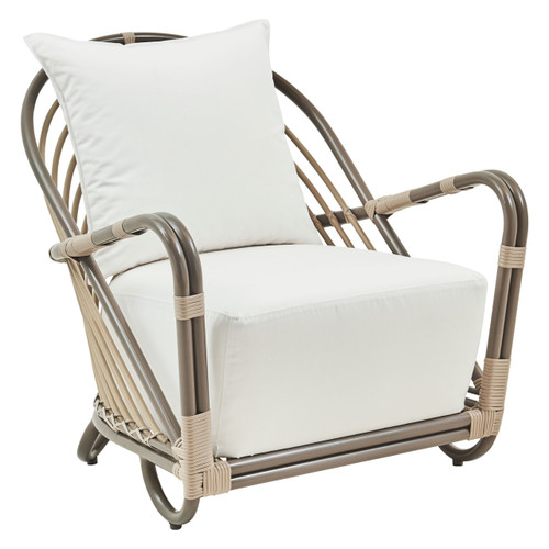 Arne Jacobsen Charlottenborg Chair Exterior - Moccachino Arne Jacobsen Charlottenborg Chair Exterior - Moccachino