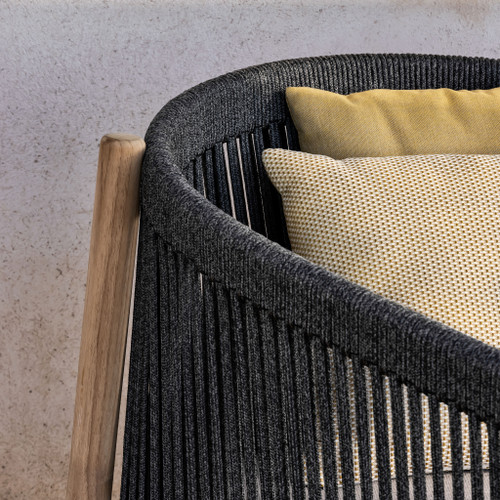 Lento Lounge Chair