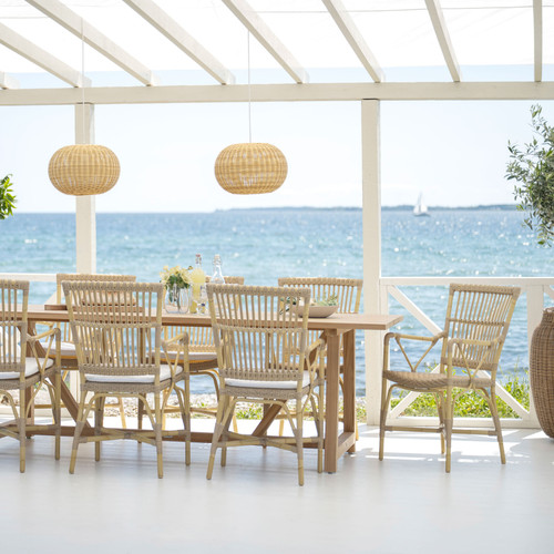 Piano Arm Chair Exterior