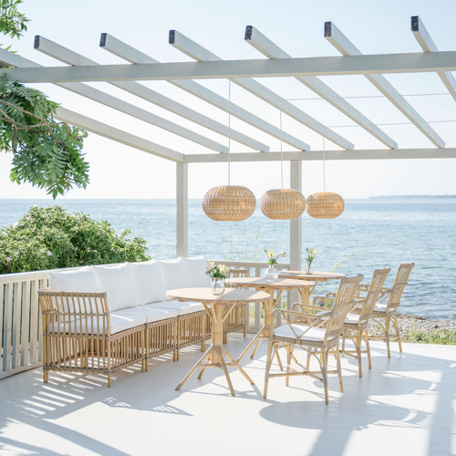 Piano Arm Chair Exterior