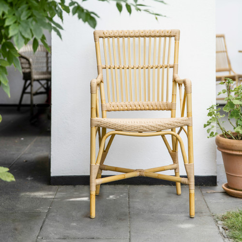 Piano Arm Chair Exterior