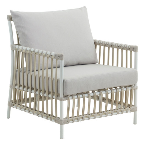 Caroline Lounge Chair Exterior