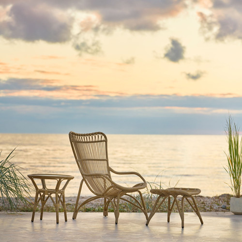 Monet Chair Exterior