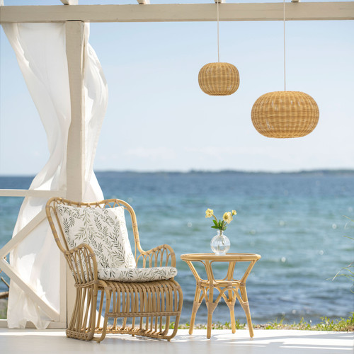 Kindt-Larsen Tulip Chair Exterior