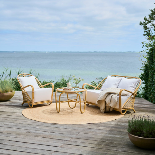 Arne Jacobsen Charlottenborg 2-Seater Sofa Exterior Arne Jacobsen Charlottenborg 2-Seater Sofa Exterior