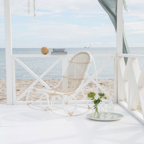 Nanny Rocking Chair Exterior