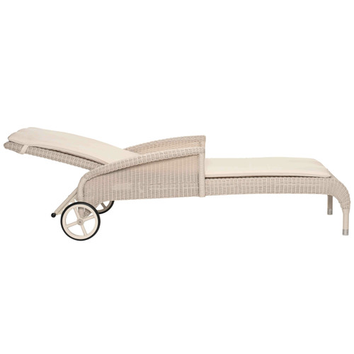 Safi Sunlounger with Arms