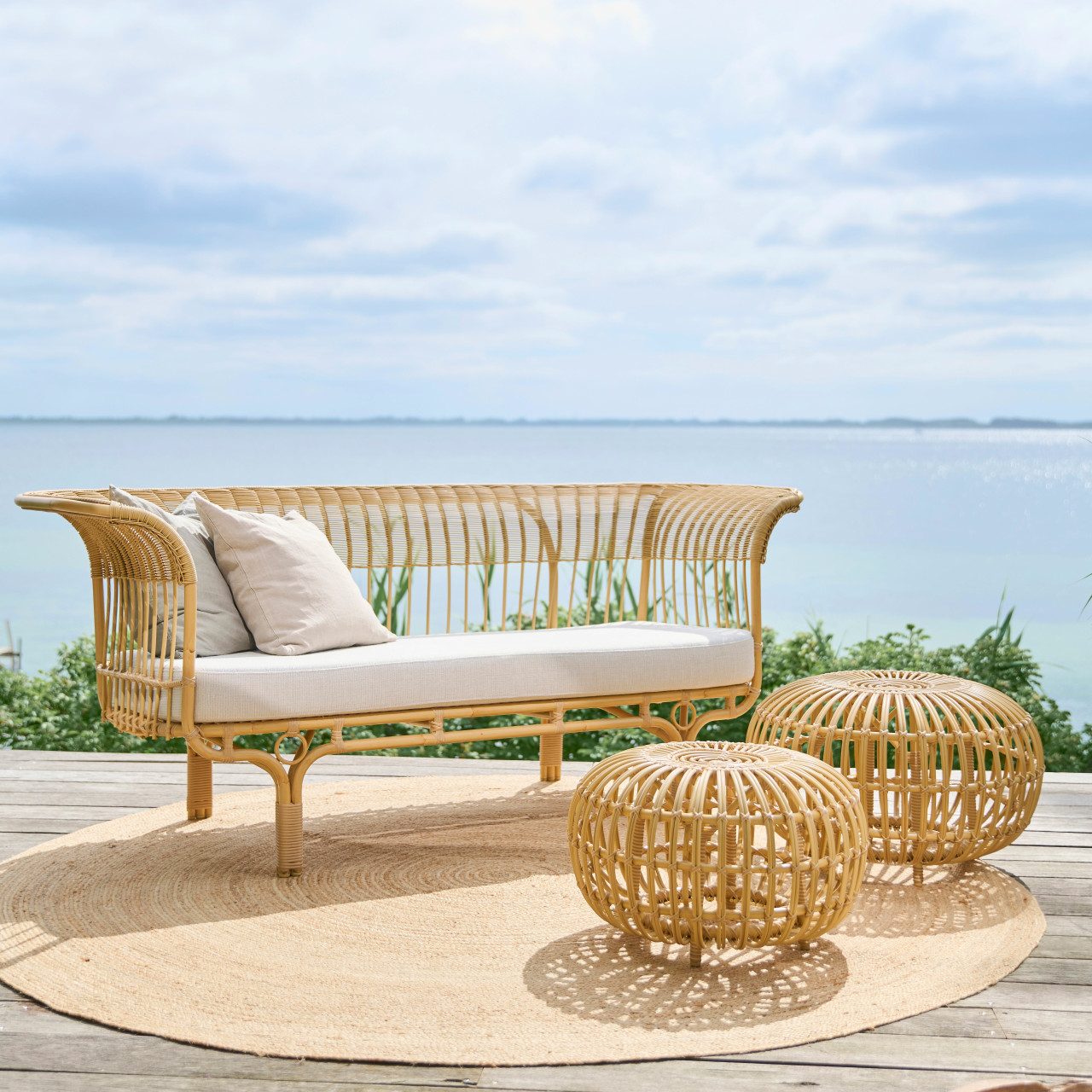 Franco Albini Large Ottoman Exterior