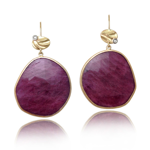 Red Moon Pebble Earrings I Gold and Ruby | Handmade Fine Jewelry by K.MITA