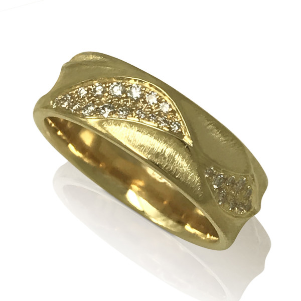 Eternal Dune Band | Gold and Diamond | Handmade Fine Jewelry