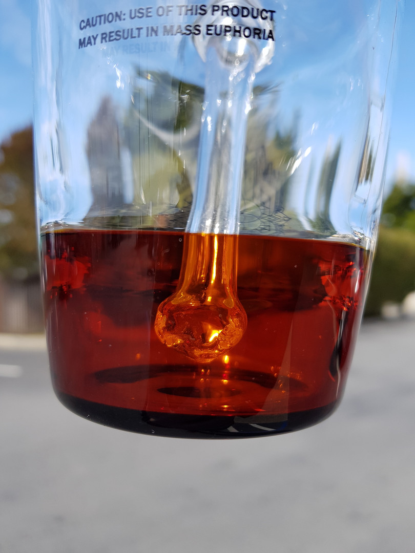 IDAB - Medium &ldquo;Hennessy Bottle&rdquo; Dab Rig w/ 14mm Female Joint - Half