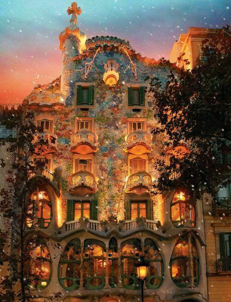 Batlló House 500 Piece Jigsaw Puzzle for sale by Springbok Puzzles