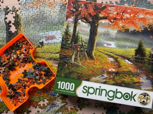 Country Home - 2000 Piece Puzzle