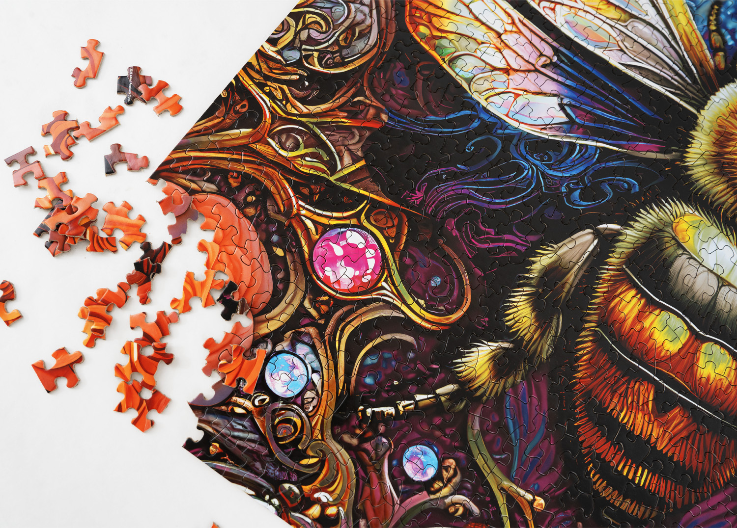 Amazing Bee 1000 Piece Jigsaw Puzzle, image size:1500x1076