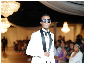 Slim Fit Vested Jacquard Fabric Tuxedo