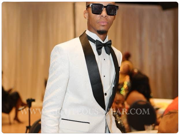 Slim Fit Vested Jacquard Fabric Tuxedo