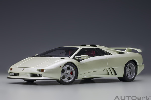 Now stock, parts for 79141 Lamborghini Diablo SE30 JOTA Balloon White