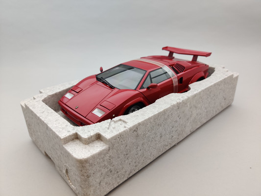 Now stock, 10 additional models in our 1/18 Second Choice category.