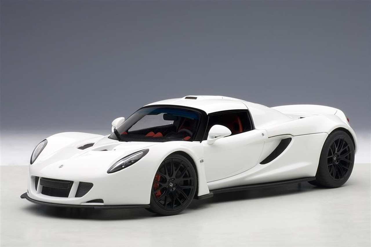 Hennessy - 75404 Hennessy Venom GT White - AUTOart Spares