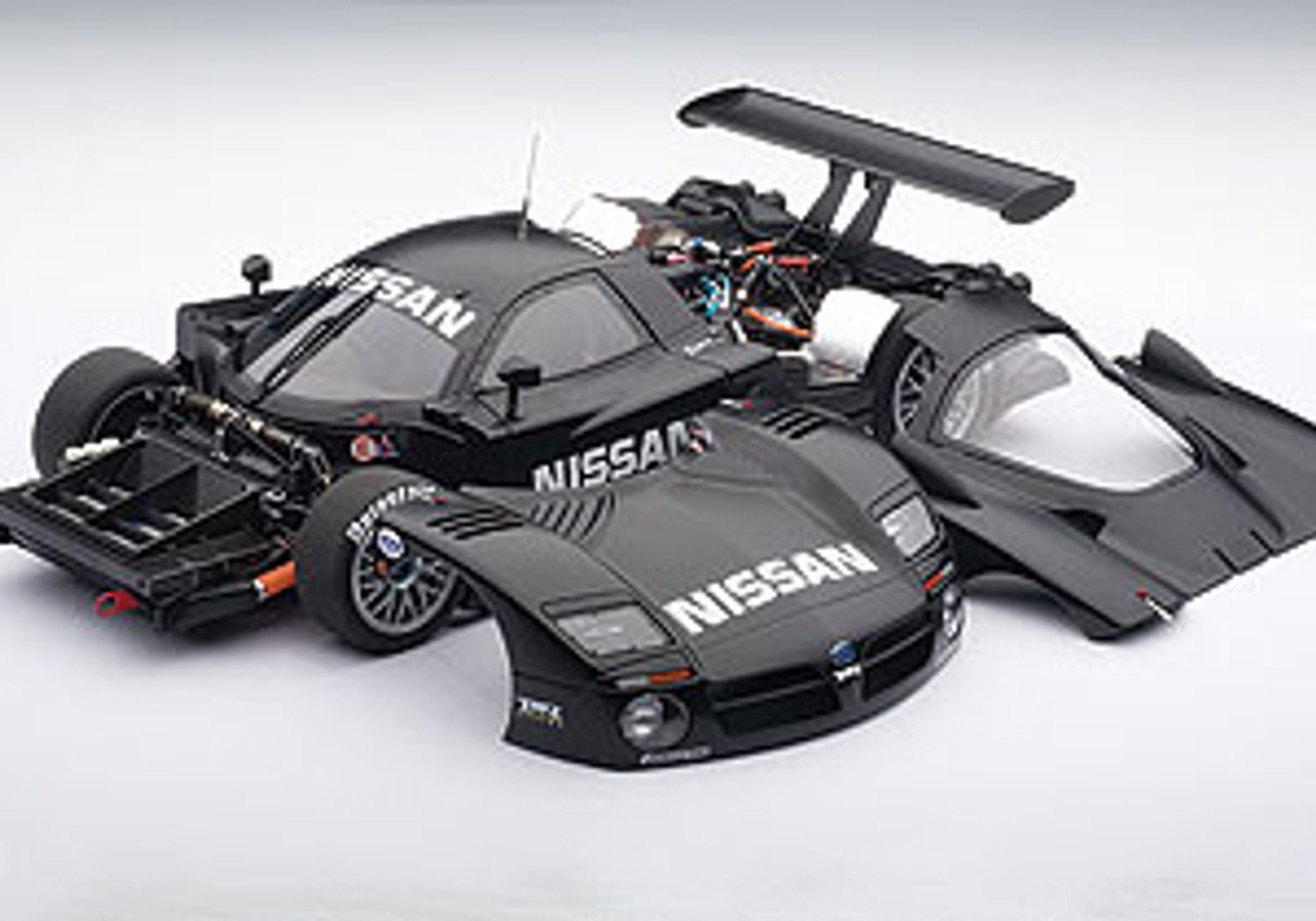 1/18 オートアート製 NISSAN R390 GT1 1997 ルマン-