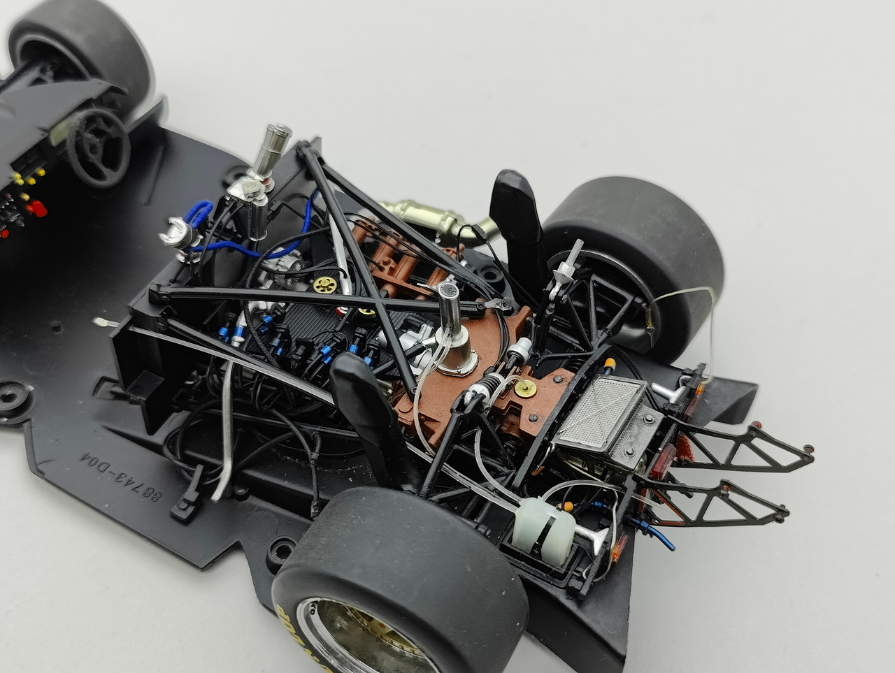Mazda 787B LeMans Winner #55 - Chassis / Engine - AUTOart Spares