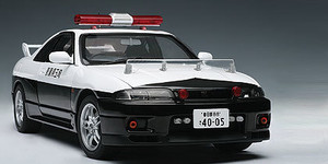 77327 R33 GT-R Skyline Police Car