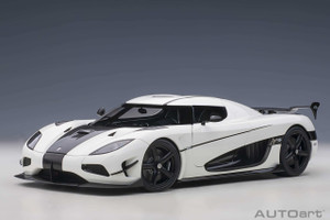 79021 Agera RS Arctic White / Black Accents