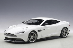 70250 Vanquish White