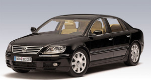 79741 VW Phaeton Black