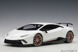 79151 Huracan Performante White