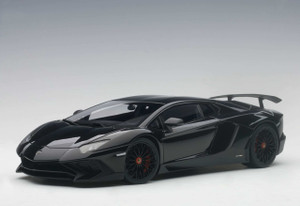 74556 Aventador LP750-4 SV Gloss Black