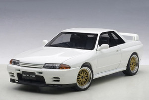 77416 Skyline GT-R R32 Tuned