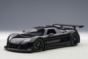 71301 Gumpert Apollo S Black